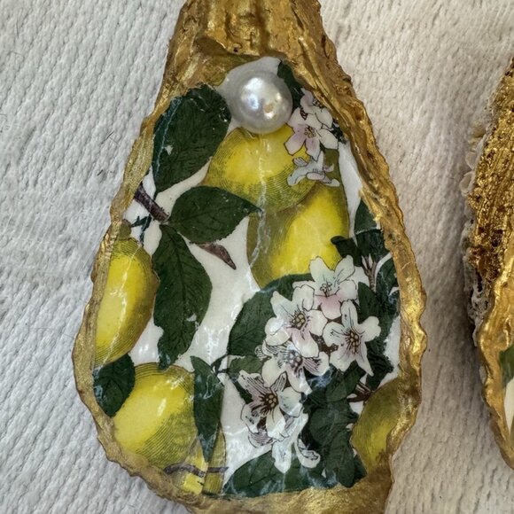 Handmade Decoupage Oyster Shell Trinket Dish Lemons, Pearl, Gold Trim - Picture 3 of 10